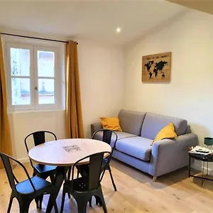  Appartement Duplex Lumineux Dans Le Centre D'arles